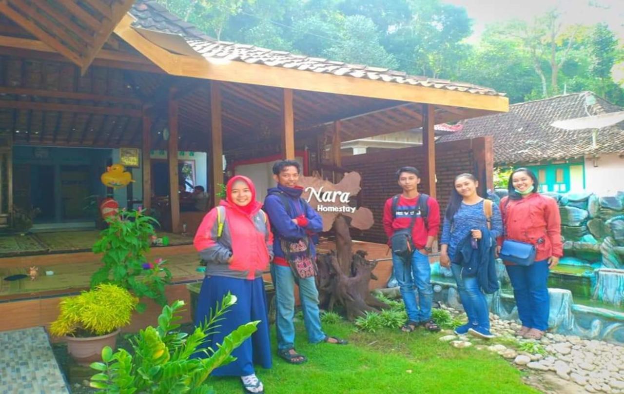 Nara Homestay Syariah Mangunan Exterior photo