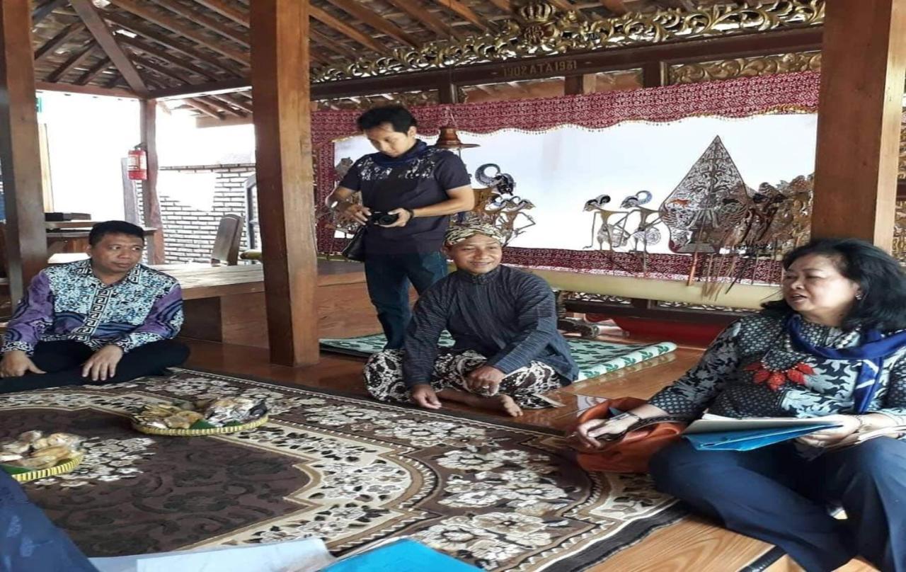 Nara Homestay Syariah Mangunan Exterior photo